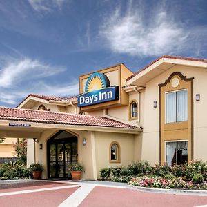 Days Inn By Wyndham Houston